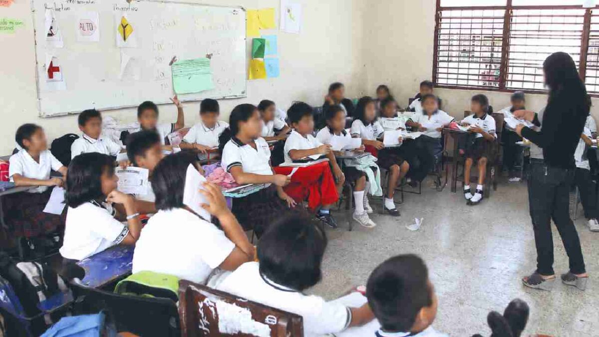 Horario Extendido podría llegar a más escuelas en Cancún.