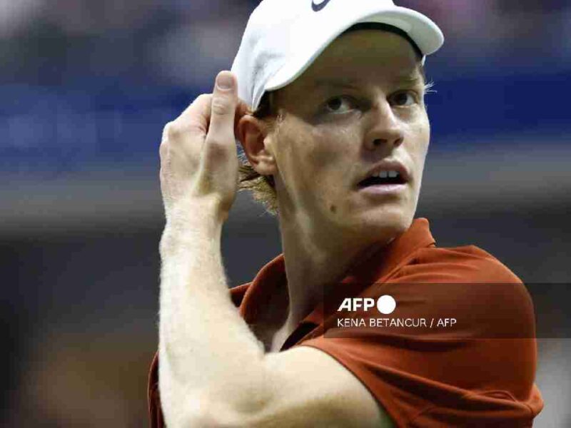 Jannik Sinner se baja del US Open por lesión en la rodilla derecha
