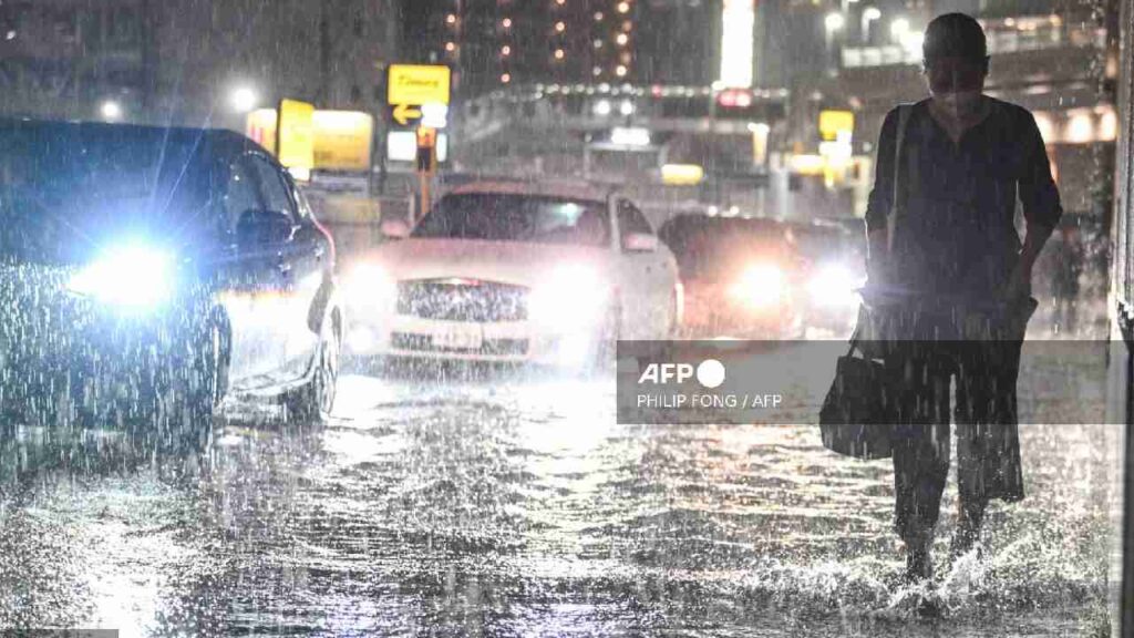 Lluvias torrenciales dejan cinco muertos y paralizan zonas de Japón
