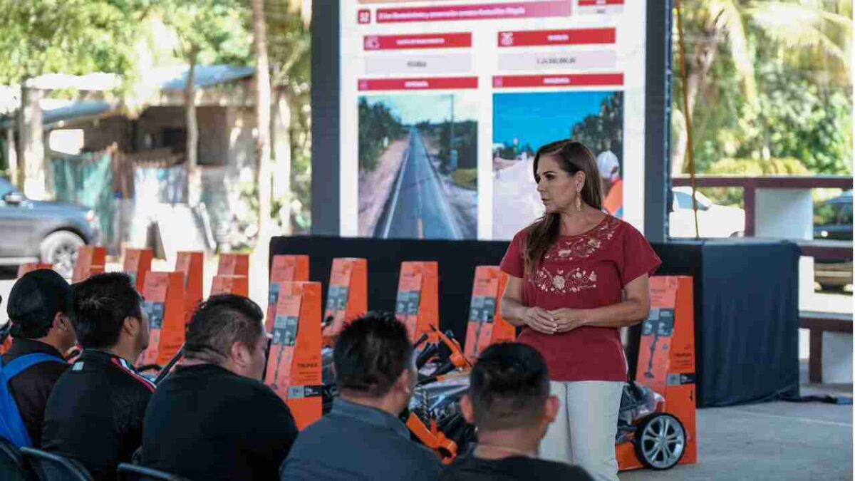Mara Lezama escuchó a los habitantes del municipio de Lázaro Cárdenas.