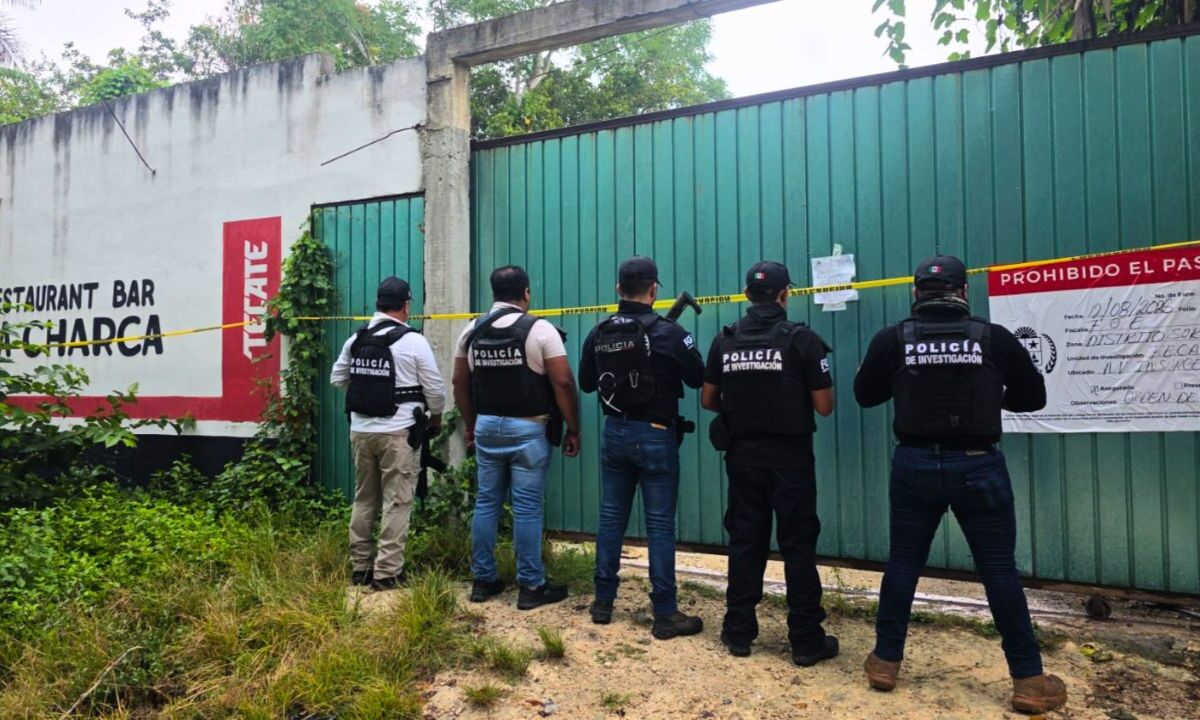 FGE ejecuta cateos en Bacalar y Cancún; hay 2 detenidas