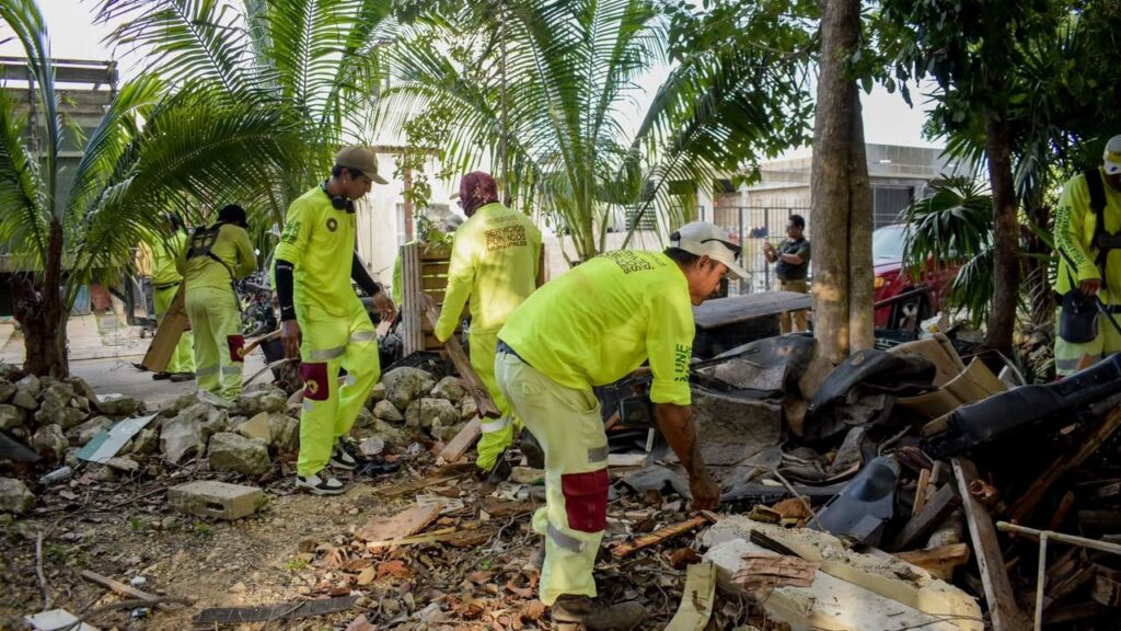 Operativo en la Supermanzana 255 de Cancún libera espacios