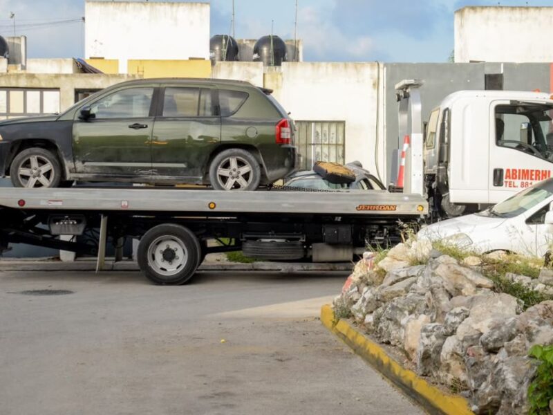 Retiran taller mecánico irregular e inician descacharrización masiva en la Sm 255 de Cancún