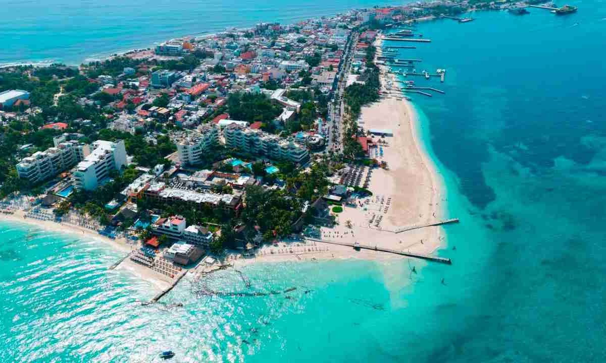 Playas de Isla Mujeres brillan con luz propia.