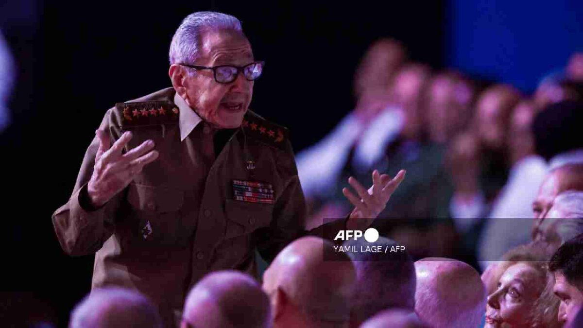 Raúl Castro reapareció.