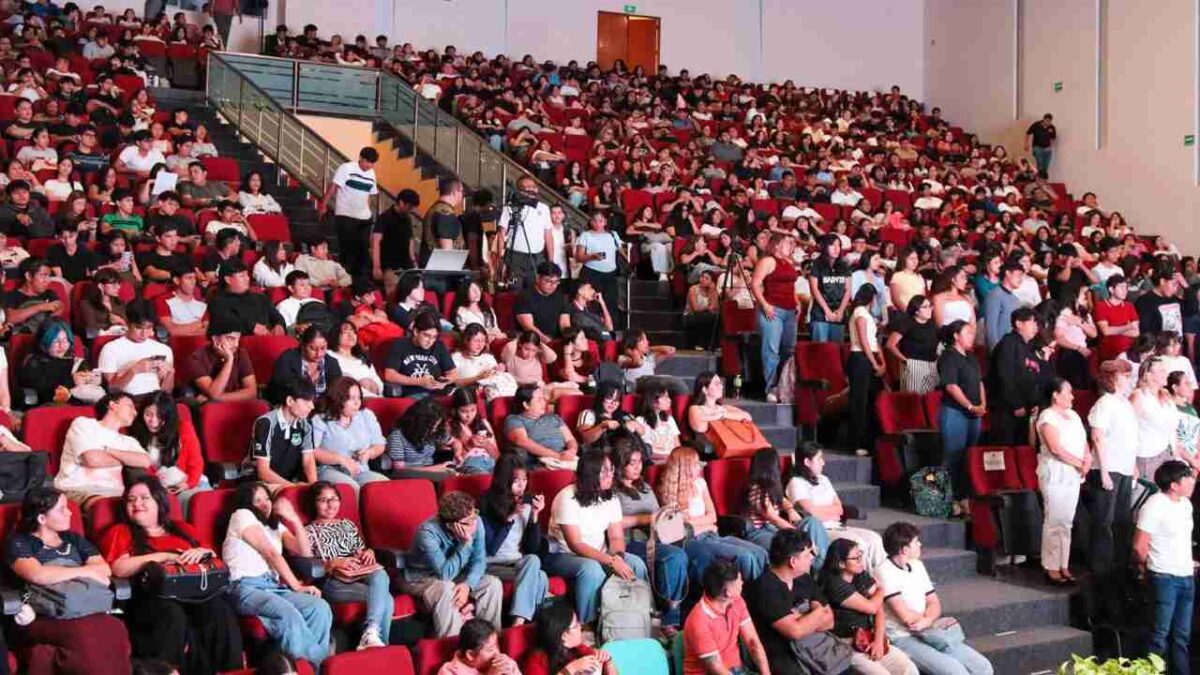 La Universidad Autónoma de Quintana Roo (Uqroo) tiene nuevo alumnado.