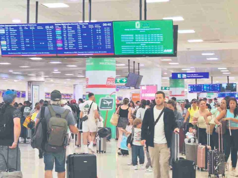 Sargazo, inseguridad y geopolítica cambian las decisiones de los viajeros