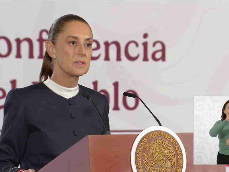 Sheinbaum "cierra la puerta" a aspirantes al Ejecutivo federal o estatal con doble nacionalidad. Checa la iniciativa