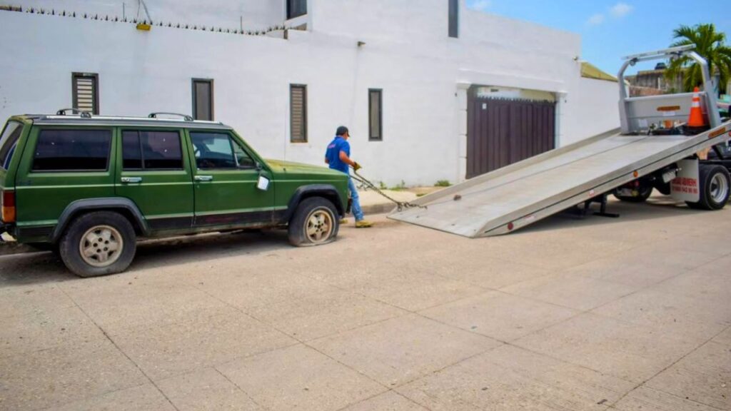 Vehículos abandonados en Cancún: 20% han sido retirados