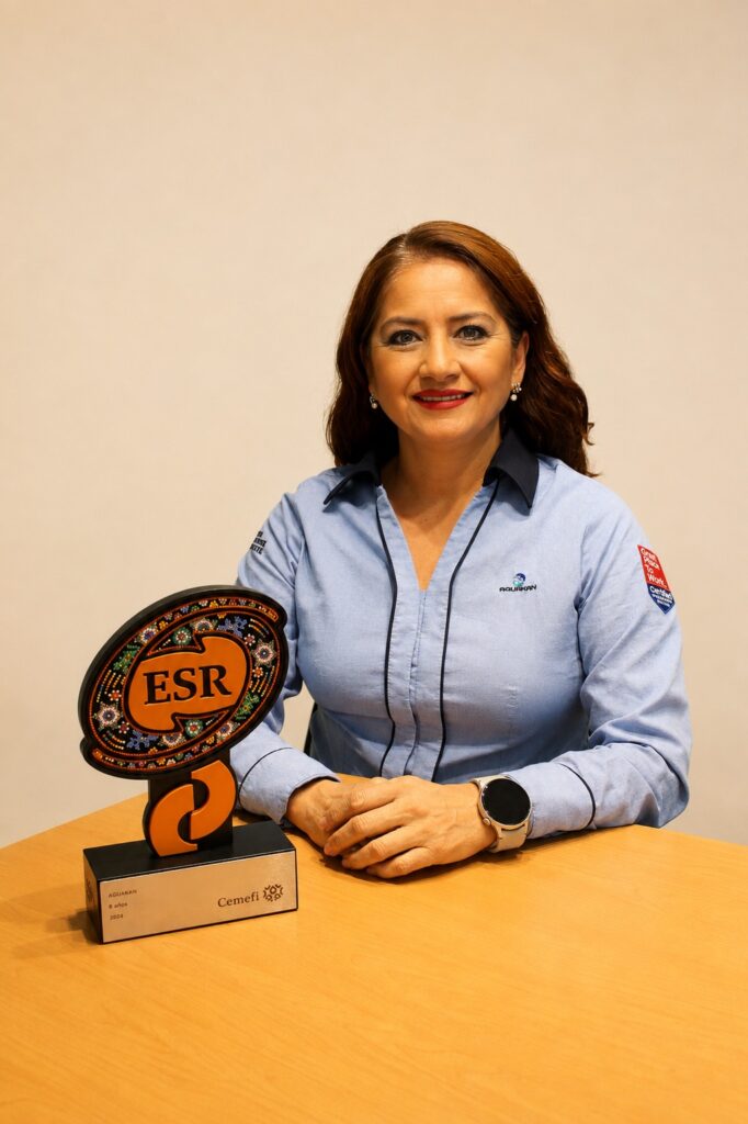 Aguakan recibe el distintivo ESR por noveno año consecutivo