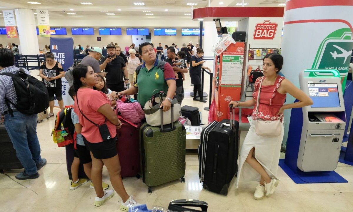 Cae la conectividad aérea en el Caribe mexicano