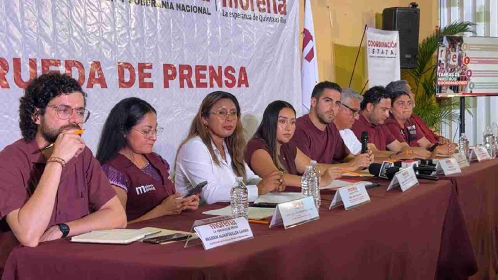 Arropa Morena Quintana Roo a Gino Segura como coordinador estatal de la Defensa de la Transformación
