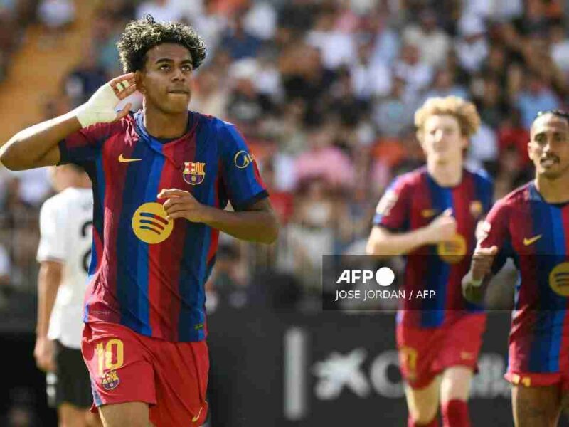 Barcelona golea 5-0 al Valencia con doblete de Lamine Yamal y sigue líder