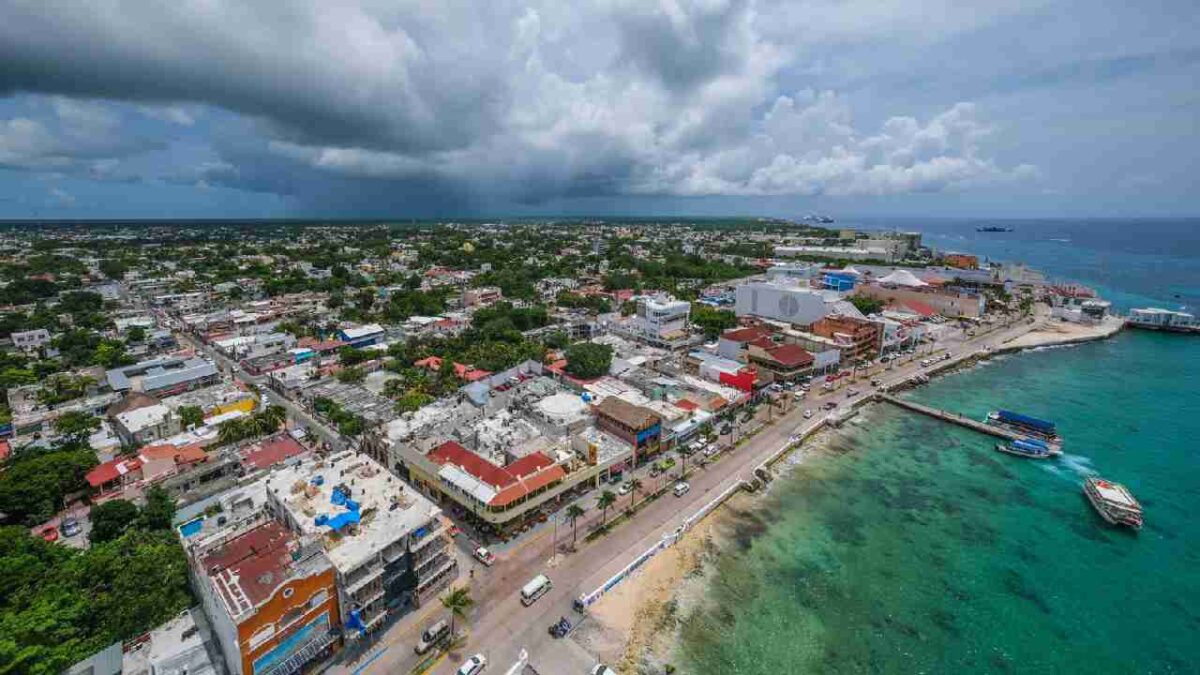 Anuncian nueva red submarina para Cozumel.