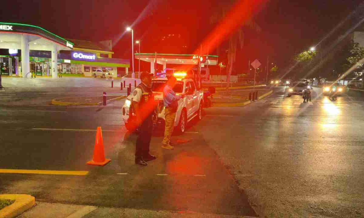 Bloqueo en zona hotelera.