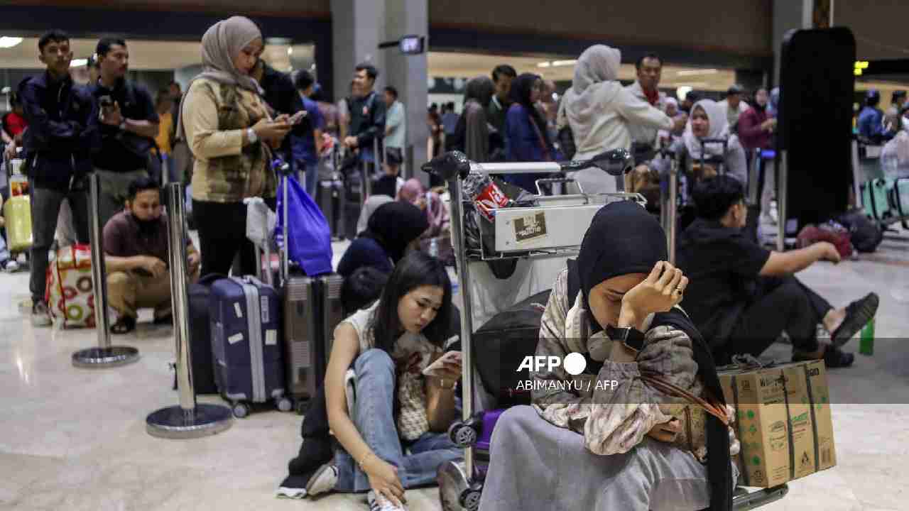 Indonesia | Lunes caótico por cierre de aeropuertos ¿por?