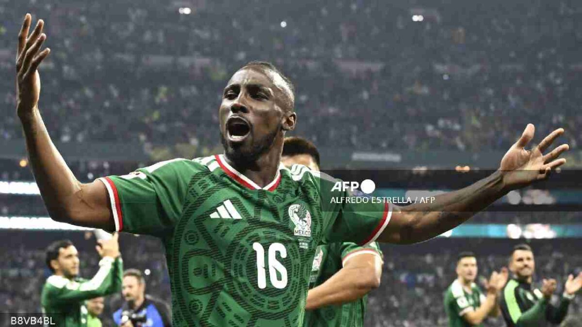 Julián Quiñones nominado al Balón de Oro.