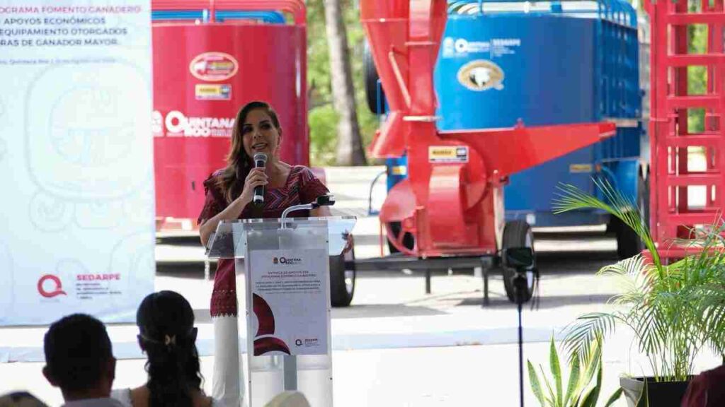 Mara Lezama da fuerte impuso al campo con entrega de equipamiento ganadero; beneficia a 82 productores