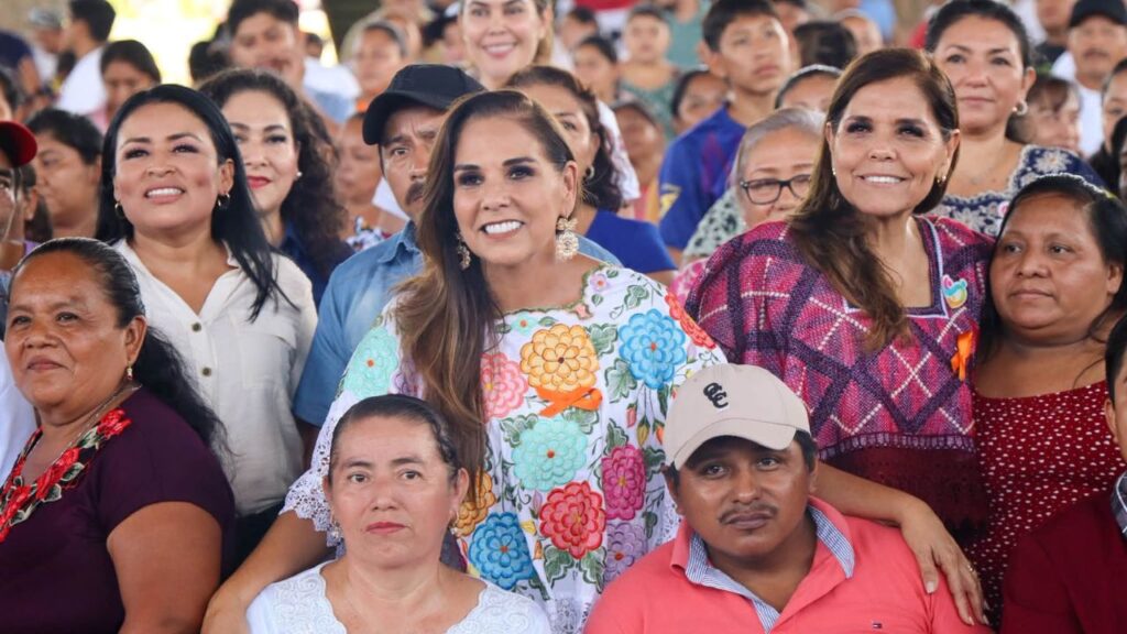 La gobernadora Mara Lezama destaca la reducción del 9.3% de la pobreza en Quintana Roo durante el marco del Cuarto Informe de Gobierno.