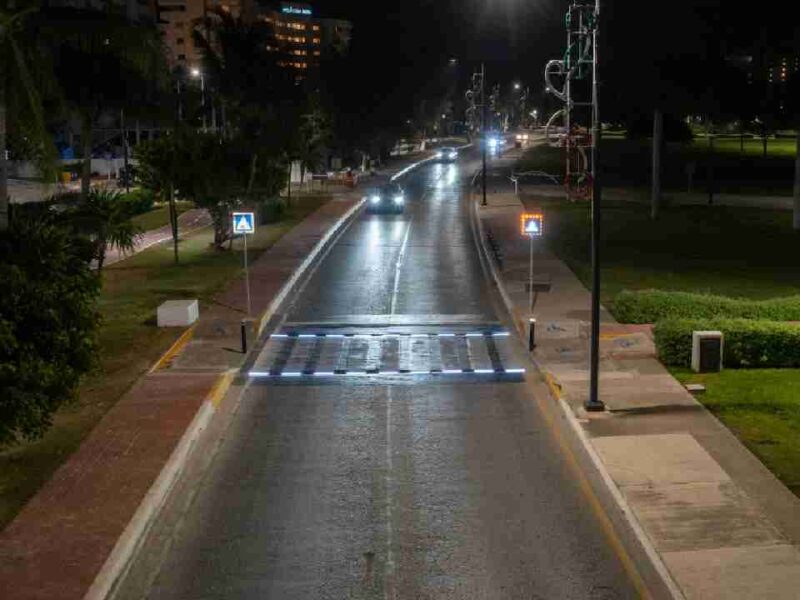 Refuerzan seguridad vial en la zona hotelera de Cancún; pondrán reductores