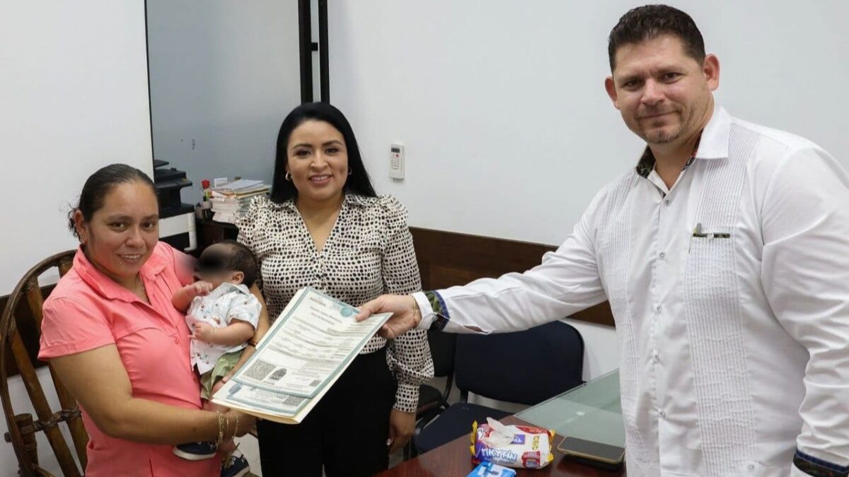 Registro Civil Puerto Morelos facilita trámites a las familias