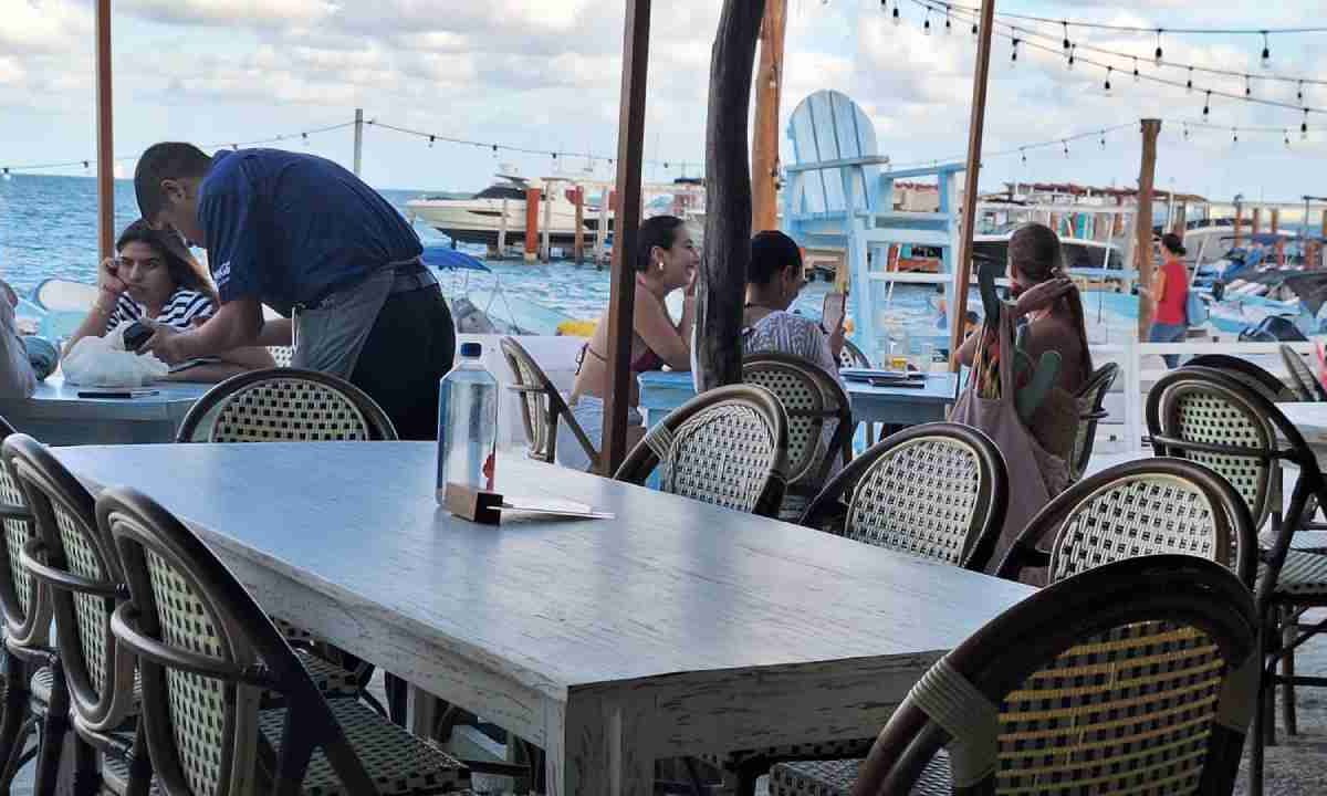 Los restauranteros pasan momentos complicados.
