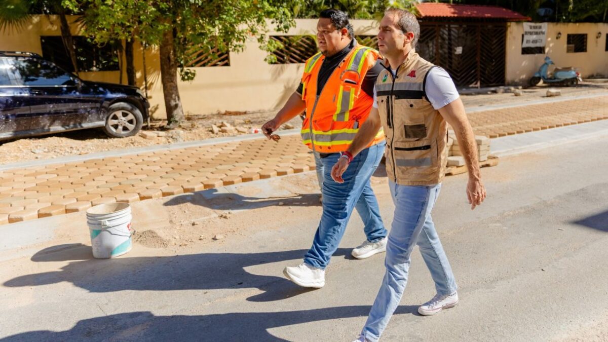 Diego Castañón supervisa avance de obras en La Veleta, Tulum