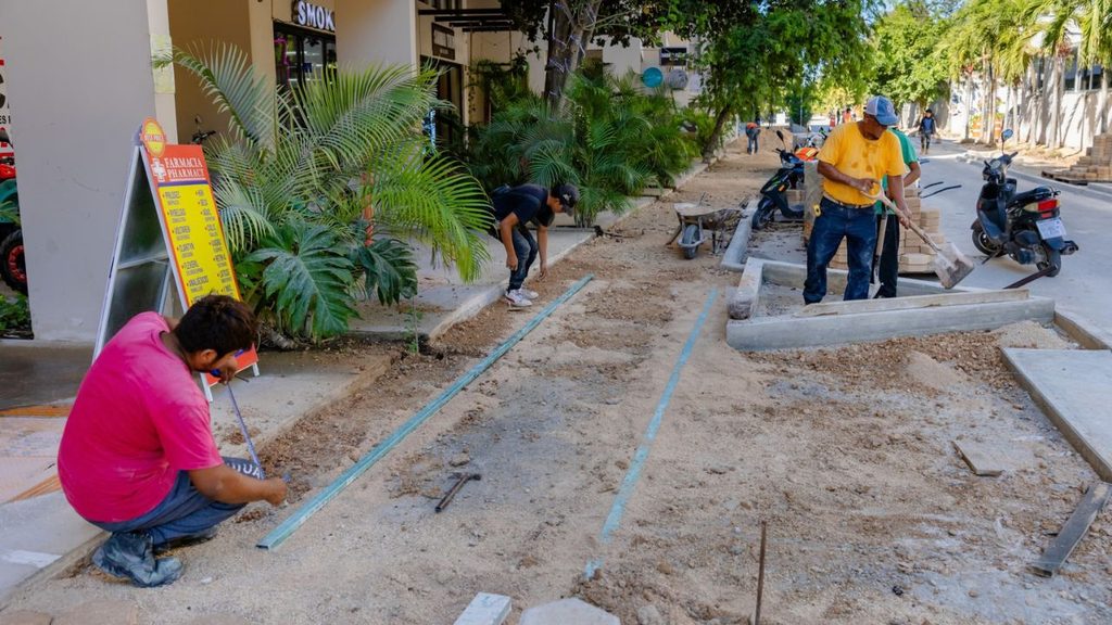 Diego Castañón supervisa avance de obras en La Veleta, Tulum