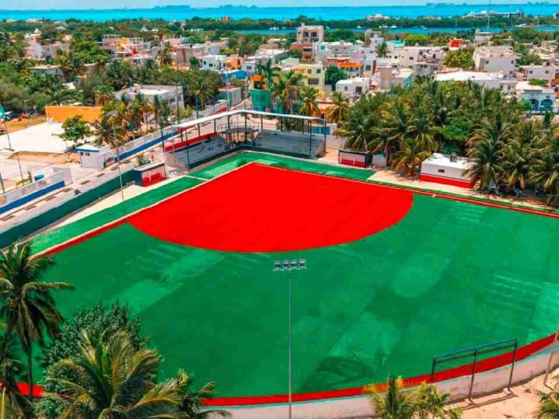 ¡Tenemos fecha! Atenea Gómez entregará el renovado Campo de Béisbol Infantil en Isla Mujeres